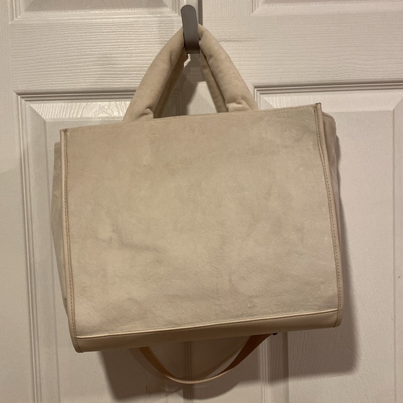 BNWT JUICY COUTURE Extra Spender Large Tote in Angel White - Picture 6 of 8